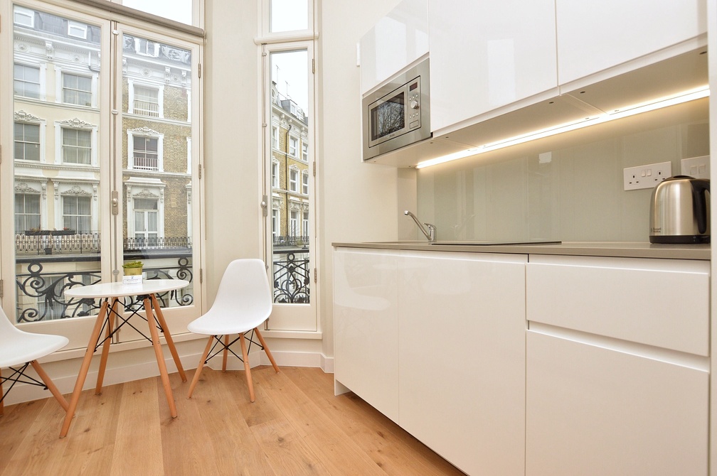 Cromwell Serviced Apartments -  Small Double Studio48