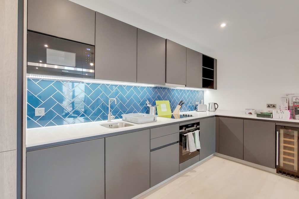 Residence Hoxton 2 bed 2 bath Penthouse- Residence side flat 68 -Rosewood-2 Kitchen-Reception-0