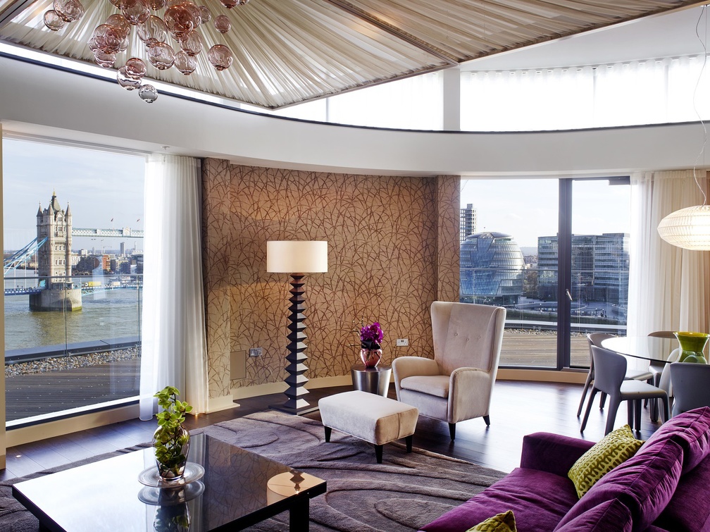 ChevalThreeQuays-Two Bedroom Penthouse Tower View-052