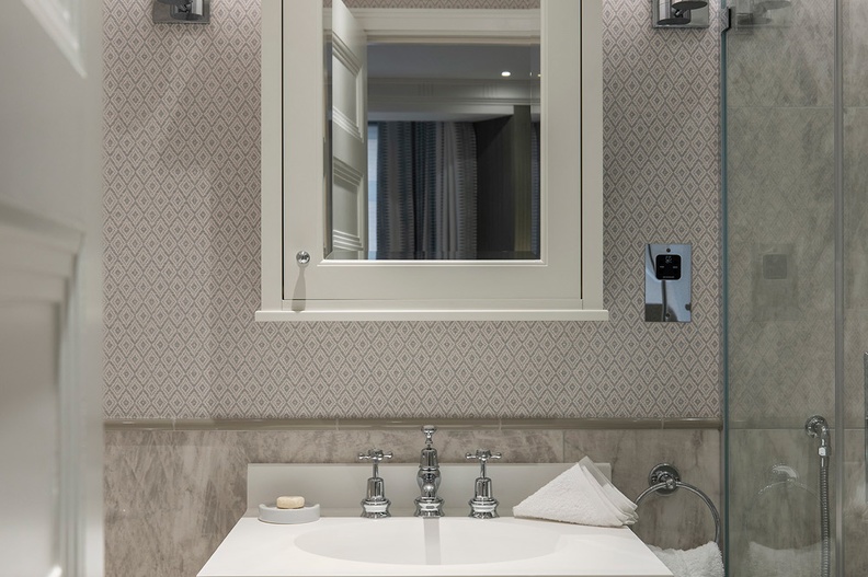 OneBedroom--33-60PL-Bathroom-One---2063.jpg