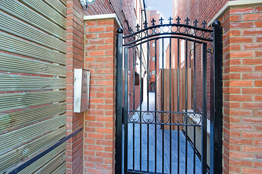South Hampstead Apartments - Entrance