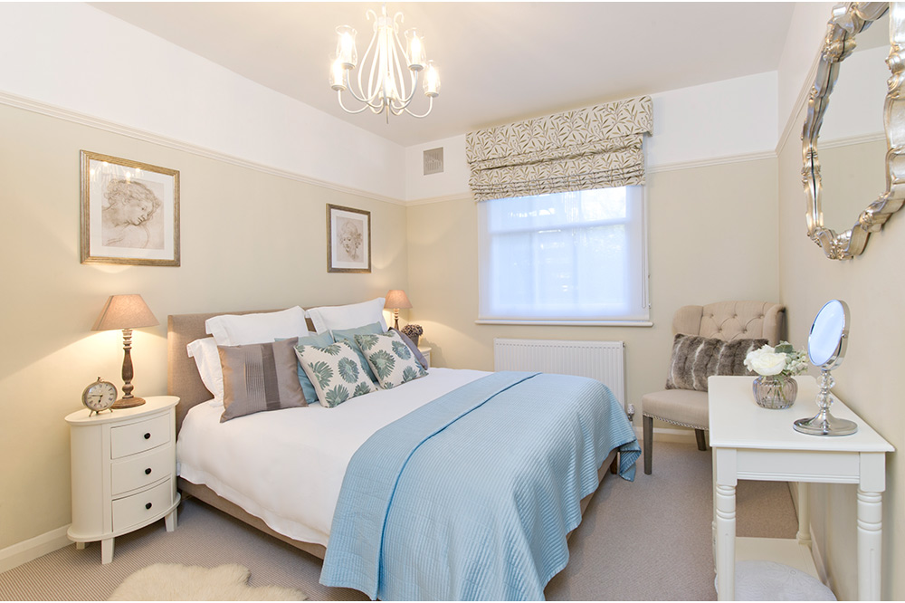 39-The-Garden-Suite-Bedroom-20-The-Barons-Luxury-Serviced-Apartments-Richmond,-Twickenham,-South-West-London,-TW1