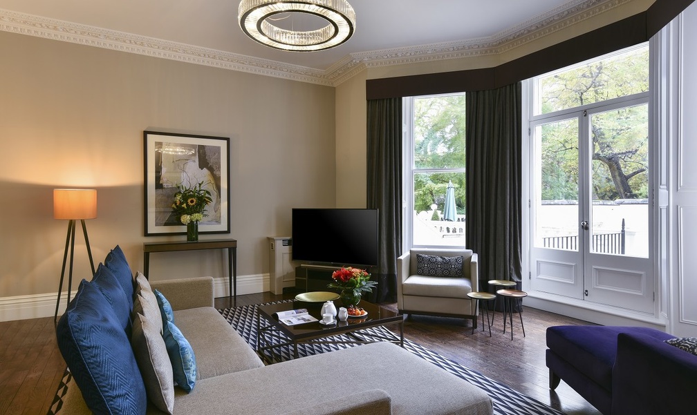 Fraser Suites Kensington  Deluxe Three Bedroom Apartment -495