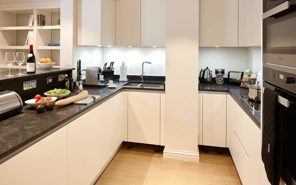 Cheval Hyde Park Gate One Bedroom Apartment -kitchen-01