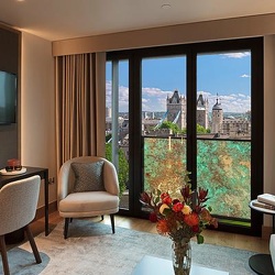  One Bedroom Signature Suite - Tower Bridge Views 