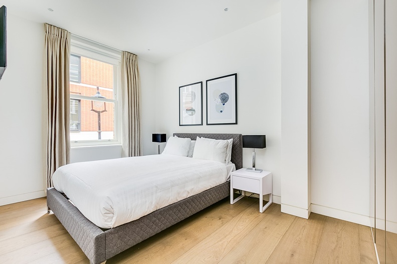 60-Marylebone-Lane-Flat-1-–-1-bed-1bath-flat-1-60-bedroom-double.jpg