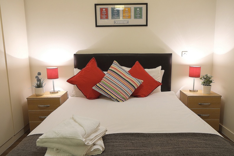London City Serviced Apartments A - Bedroom - Urban Stay 2.JPG