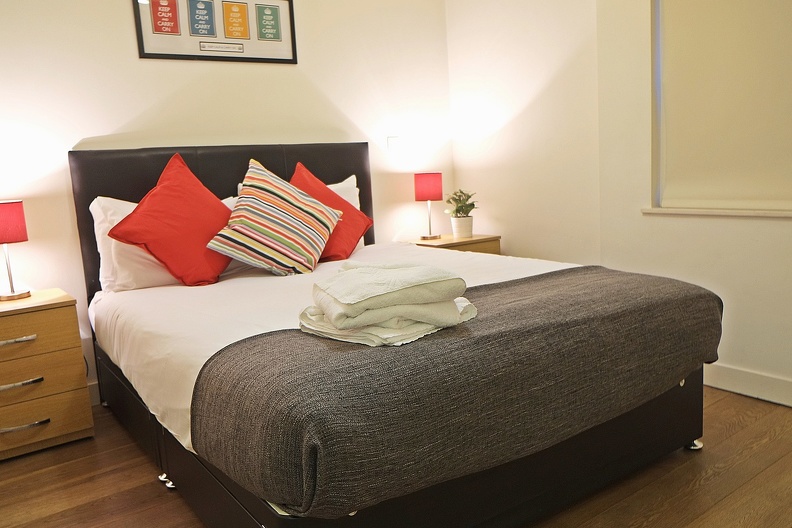 London City Serviced Apartments A - Bedroom - Urban Stay.JPG