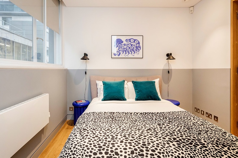 Stay&Co-Holborn-Superior-1bed-Flat-7-Bedroom.jpg