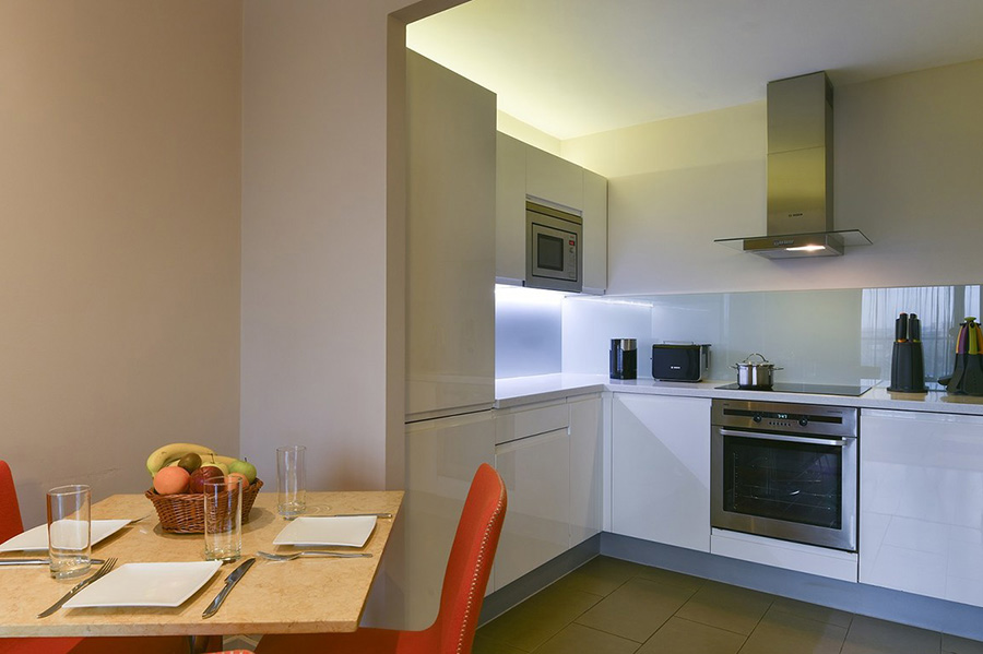 FRASER PLACE CANARY WARF ONE BEDROOM DELUXE APARTMENT-569