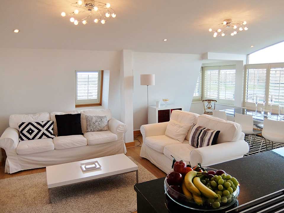 5-dining-living-areas-Hampton-Court-3-bed-penthouse