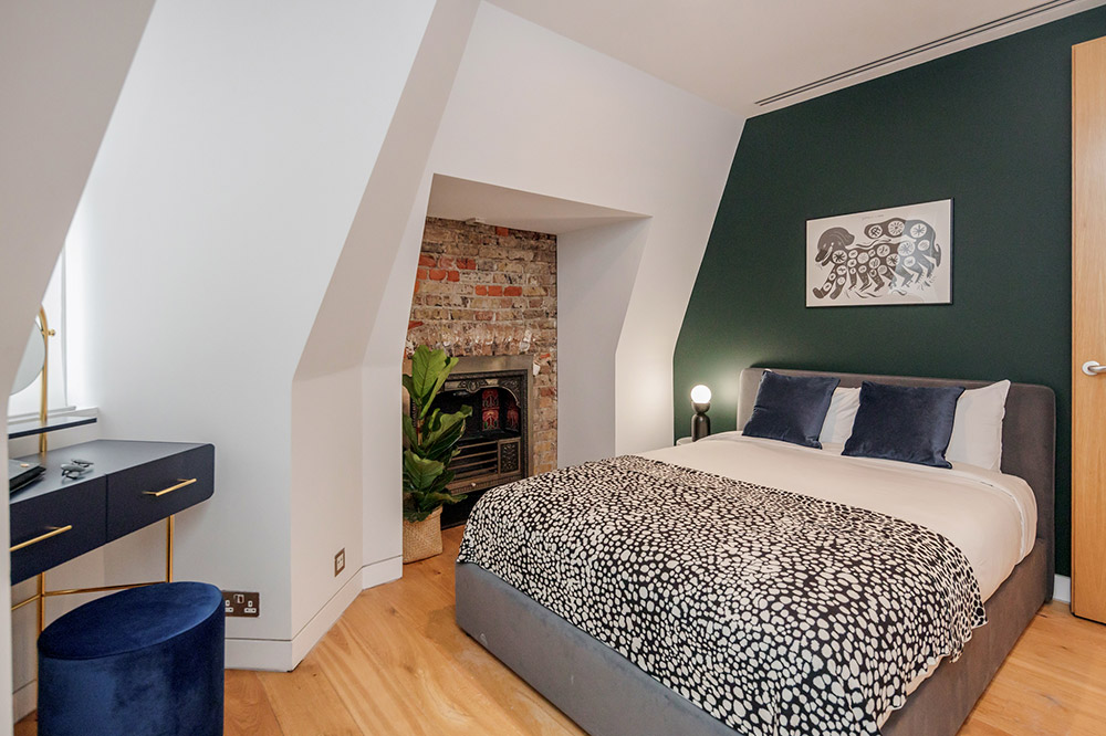 Stay&amp;Co-Holborn-Premium-Two-Bedroom-Bedroom-2