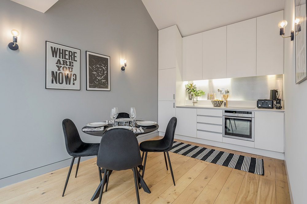 Stay&amp;Co-Holborn-Premium-Two-Bedroom-Kitchen