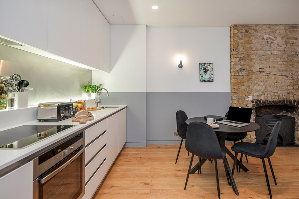 Stay&amp;Co-Holborn-Superior-Two-Bedroom-Kitchen