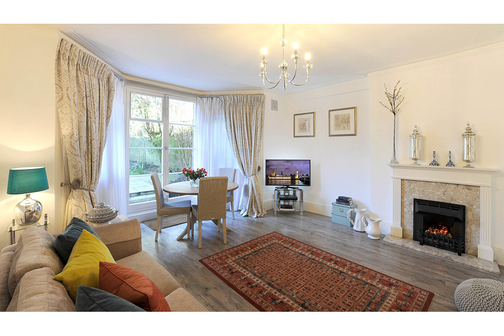 38-The-Garden-Suite-Lounge-20-The-Barons-Luxury-Serviced-Apartments-Richmond,-Twickenham,-South-West-London,-TW1